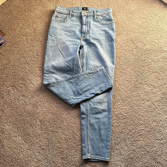 Lee Riders High Rise Relaxed Skinny Jeans - Picture 3 of 6